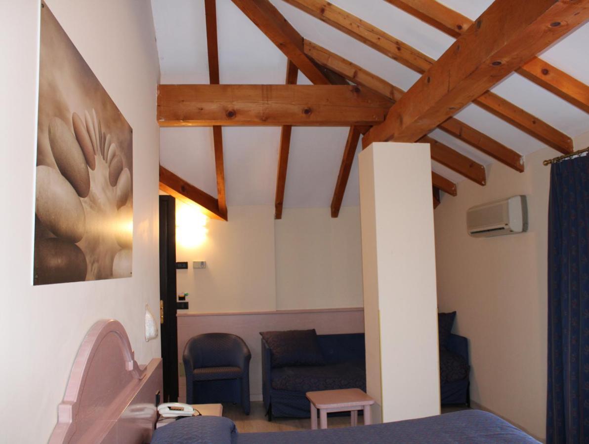 Lo Scoiattolo Hotel