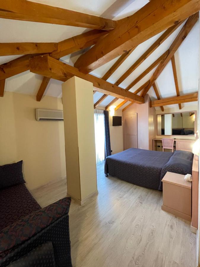 Lo Scoiattolo Hotel